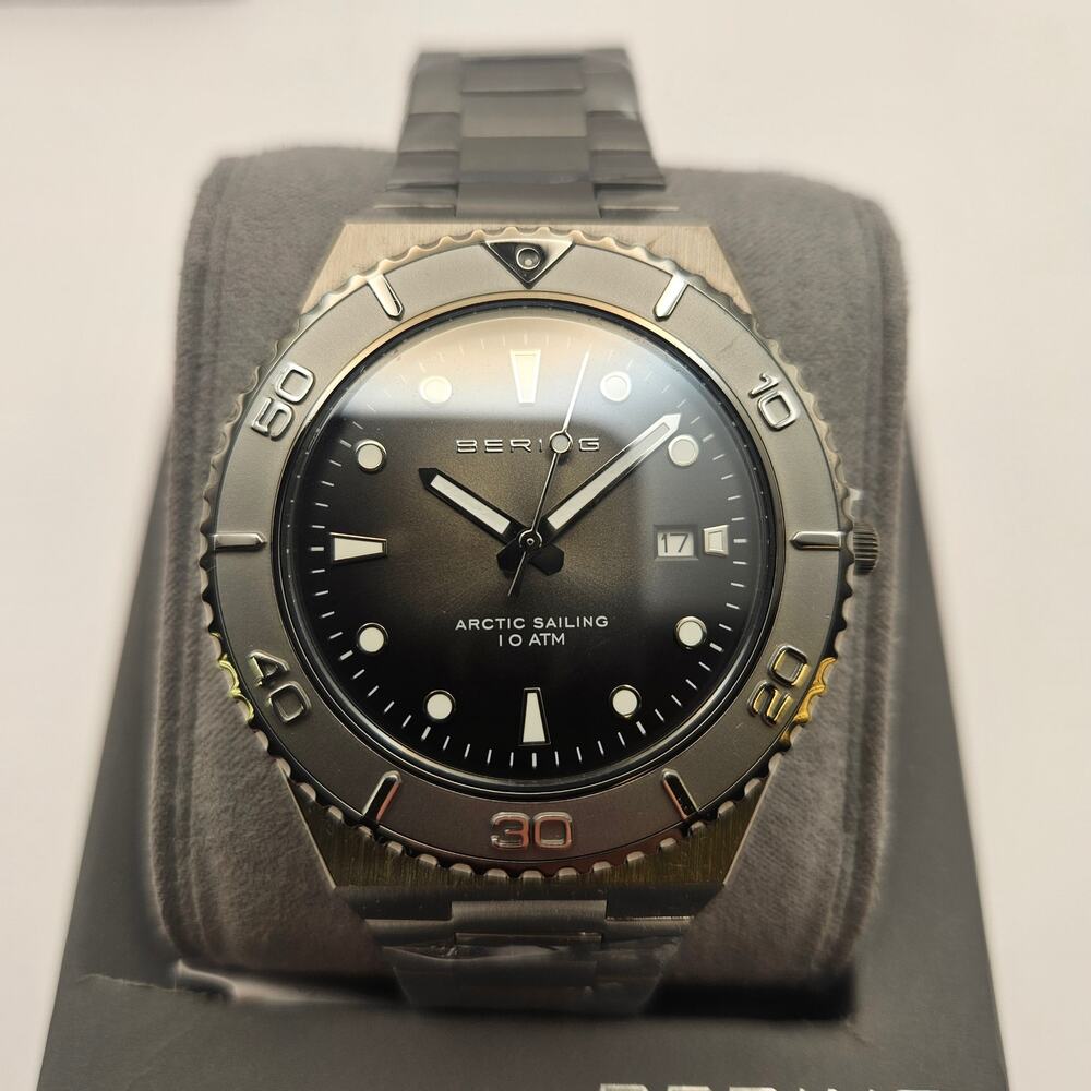 BERING ARCTIC SAILING GRAY STAINLESS STEEL BAND & DIAL MEN'S WATCH 18940-777 NWT